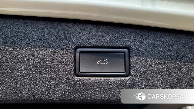 Volkswagen Tiguan Allspace 2022 Белый из Кореи, фото 3