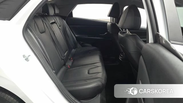 Hyundai Avante (CN7) 2021 Белый из Кореи, фото 3