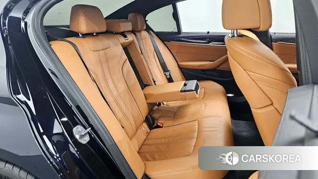 BMW 5 Series (G30) 2022 Черный из Кореи, фото 3