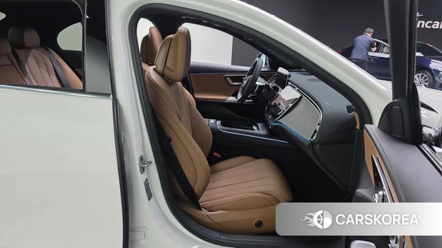 Mercedes-Benz E-Class W214 2025 Белый из Кореи, фото 3