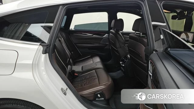 BMW 6 Series GT (G32) 2019 Белый из Кореи, фото 3