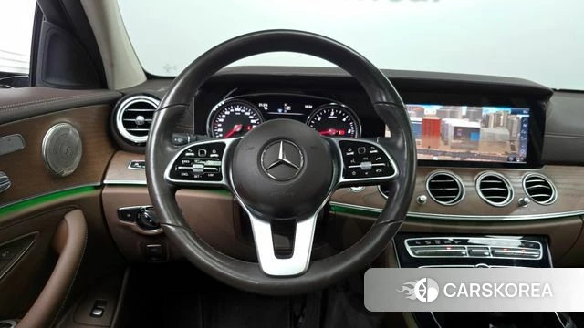 Mercedes-Benz E-Class W213 2019 Белый из Кореи, фото 3