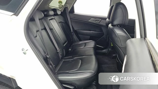 Kia Sportage 5th Generation 2023 Белый из Кореи, фото 3