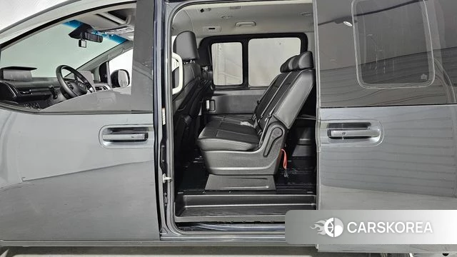 Hyundai Staria 2021 Серый из Кореи, фото 3
