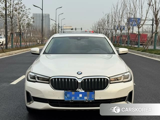 BMW 5 series 2021 Белый из Китая, фото 3