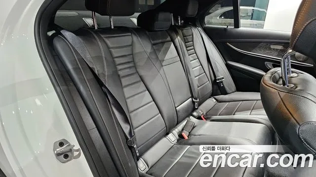 Mercedes-Benz E-Class W213 2022 Белый из Кореи, фото 3