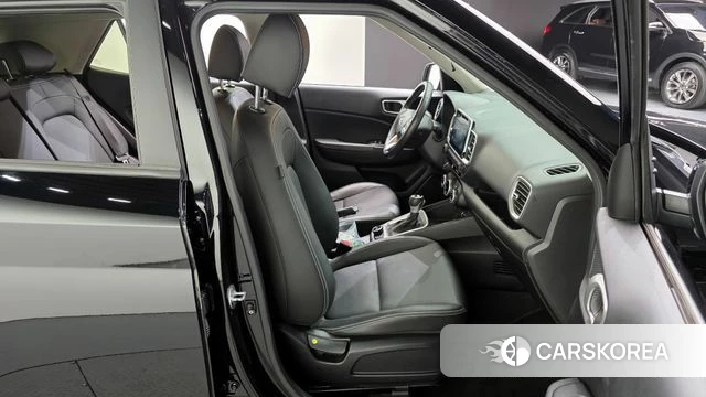 Hyundai Venue 2021 Черный из Кореи, фото 3