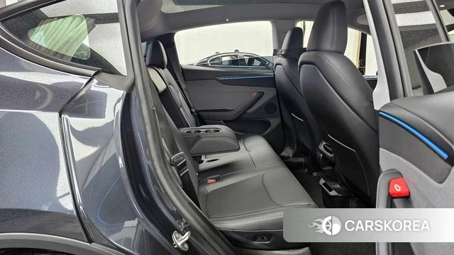 Tesla Model Y 2025 Серый из Кореи, фото 3