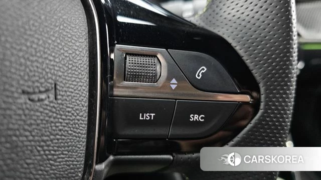 Peugeot e-2008 second generation 2022 Серебристо-серый из Кореи, фото 3
