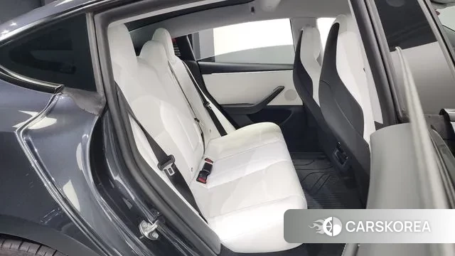 Tesla Model 3 2024 Серый из Кореи, фото 3