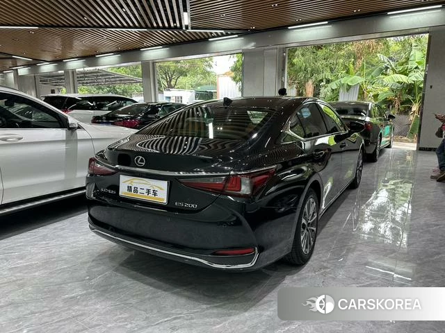 Lexus ES 2023 Черный из Китая, фото 3