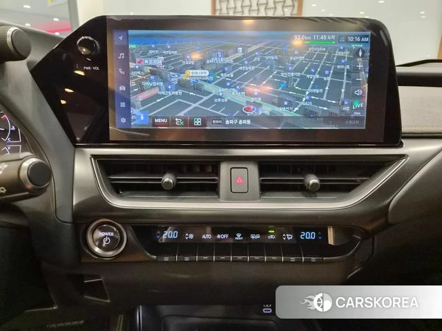 Lexus UX250h 2024 Серебристо-серый из Кореи, фото 3