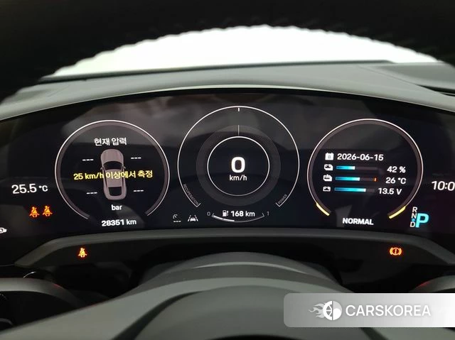 Porsche Taycan 2024 Серебристо-серый из Кореи, фото 3