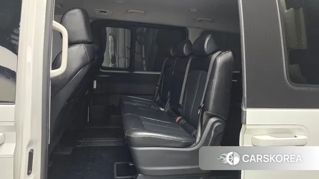 Hyundai Staria 2022 Белый из Кореи, фото 3