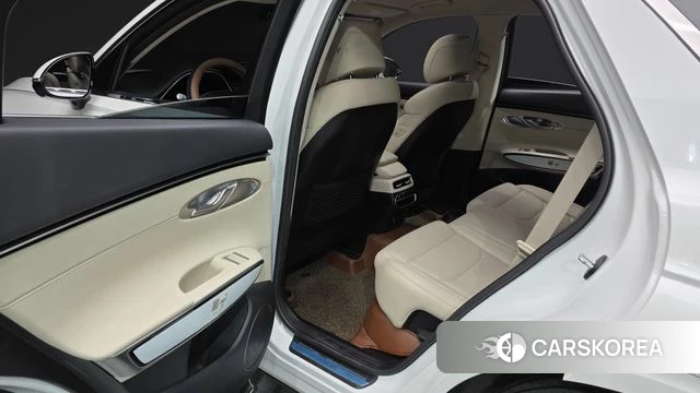 Genesis GV70 2021 Белый из Кореи, фото 3