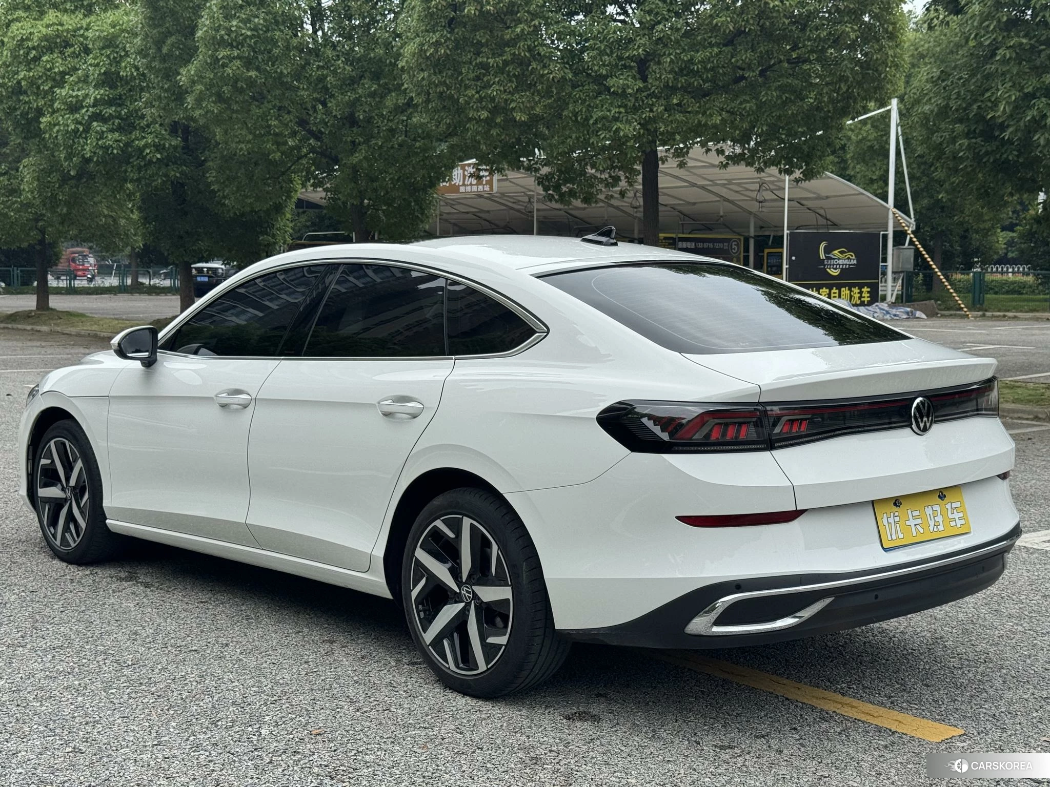 Volkswagen Lingdu 2023 Белый из Китая, фото 3