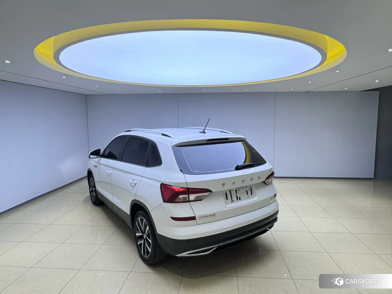Skoda Komick 2023 Белый из Китая, фото 3