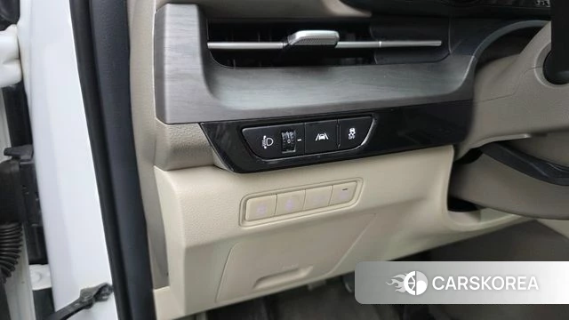 Kia Carnival 4th generation 2023 Белый из Кореи, фото 3