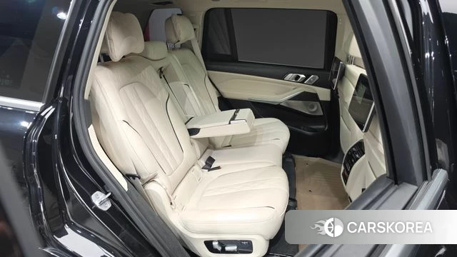 BMW X7 (G07) 2022 Черный из Кореи, фото 3