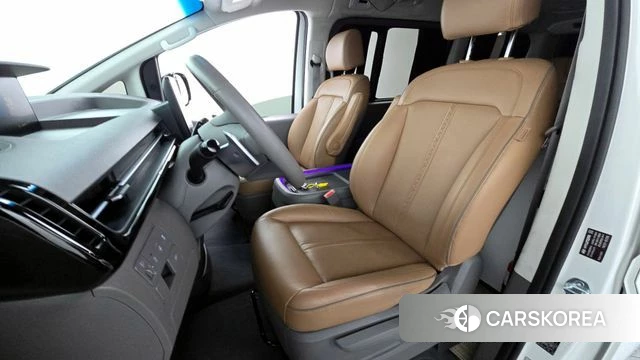 Hyundai Staria 2024 Белый из Кореи, фото 3