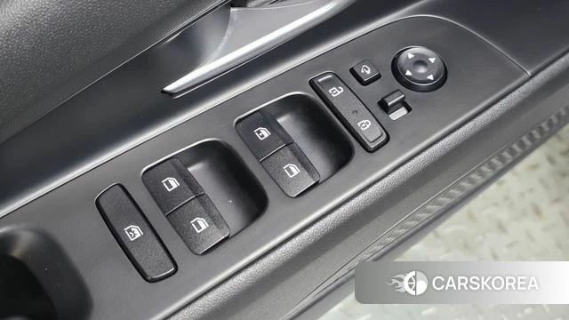 Hyundai Avante (CN7) 2021 Серебристо-серый из Кореи, фото 3