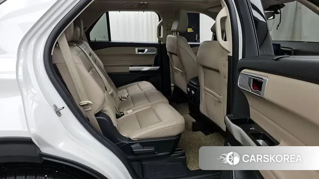 Ford Explorer 6th Generation 2021 Белый из Кореи, фото 3