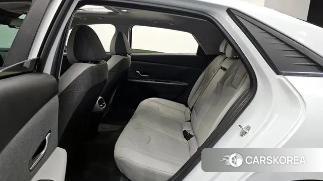 Hyundai Avante (CN7) 2022 Белый из Кореи, фото 3