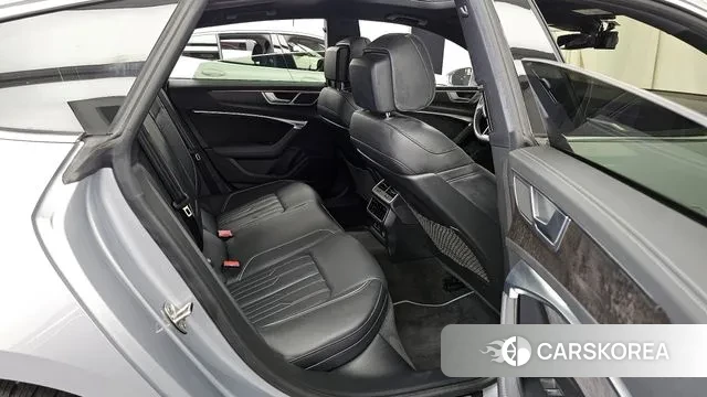 Audi A7 (4K) 2020 Серебристо-серый из Кореи, фото 3