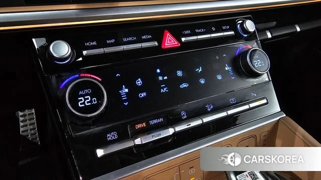 Hyundai Santa Fe (MX5) 2024 Белый из Кореи, фото 3