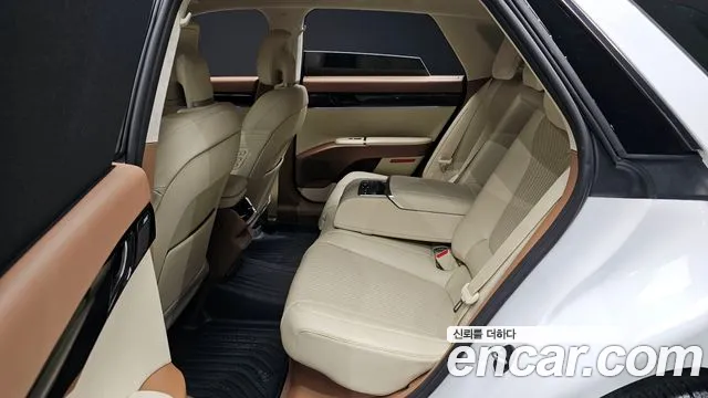 Hyundai Grandeur Hybrid (GN7) 2023 Белый из Кореи, фото 3