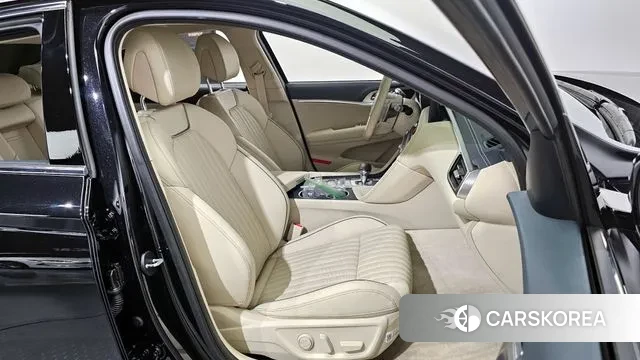 Genesis The New G70 2024 Черный из Кореи, фото 3