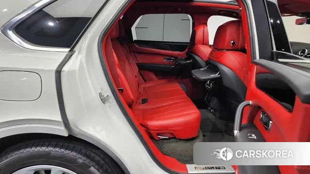 Bentley Bentayga 2019 Белый из Кореи, фото 3