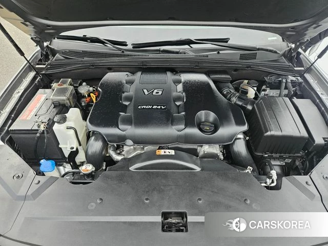 Kia Mohave Master 2022 Серебристо-серый из Кореи, фото 3