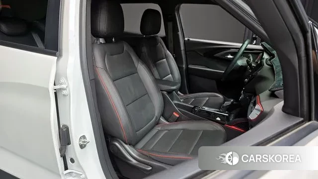 Chevrolet (GM Daewoo) Trailblazer 2021 Белый из Кореи, фото 3