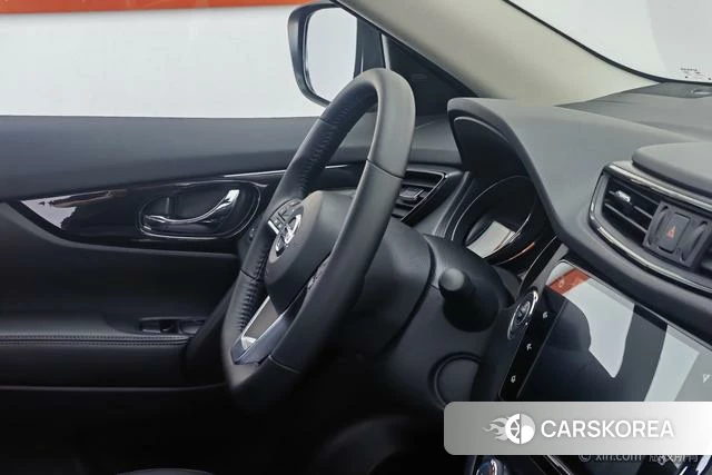 Nissan Qijun 2024 Черный из Китая, фото 3