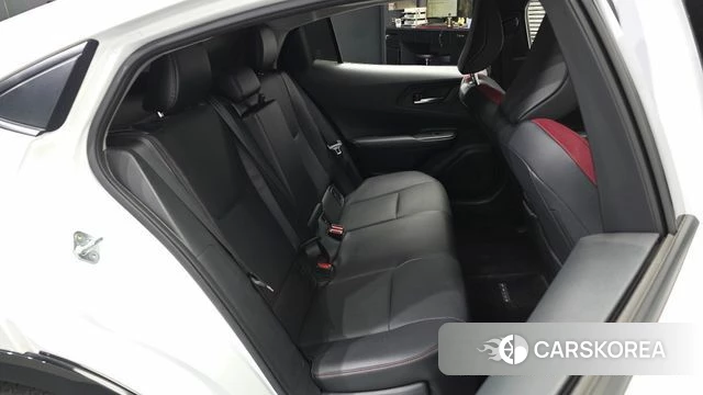 Toyota Prius 5th Generation 2024 Белый из Кореи, фото 3
