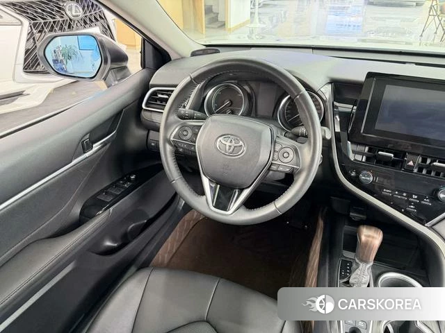 Toyota Camry 2021 Белый из Китая, фото 3