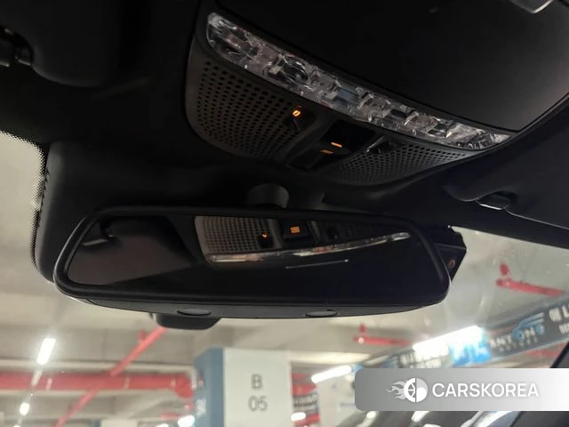 Mercedes-Benz C-Class W205 2018 Белый из Кореи, фото 3