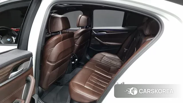 BMW 5 Series (G30) 2021 Белый из Кореи, фото 3