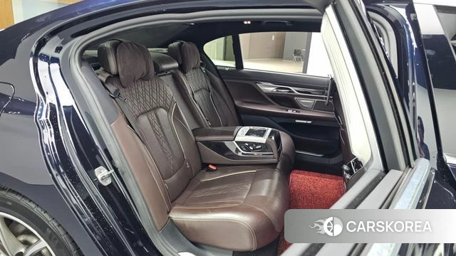 BMW 7 Series (G11) 2018 Черный из Кореи, фото 3