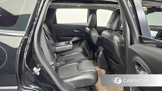 Jeep Cherokee (KL) 2018 Черный из Кореи, фото 3