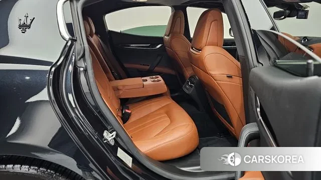 Maserati Ghibli 2022 Черный из Кореи, фото 3