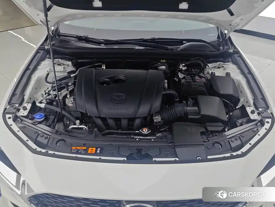 Mazda 3 2026 Белый из Китая, фото 4