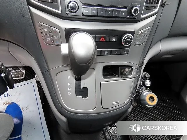 Hyundai The New Grand Starex 2018 Серебряный из Кореи, фото 3