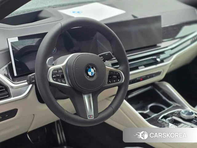 BMW X6 (G06) 2026 Светло-серебряный цвет из Кореи, фото 3
