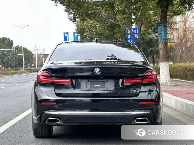 BMW 5 series 2021 Черный из Китая, фото 3