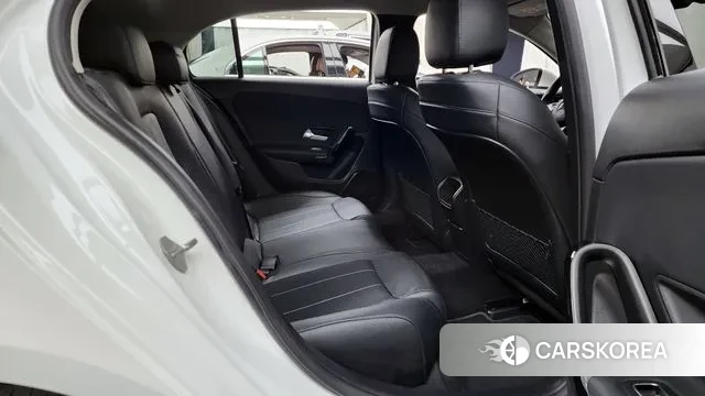 Mercedes-Benz A-Class W177 2020 Белый из Кореи, фото 3