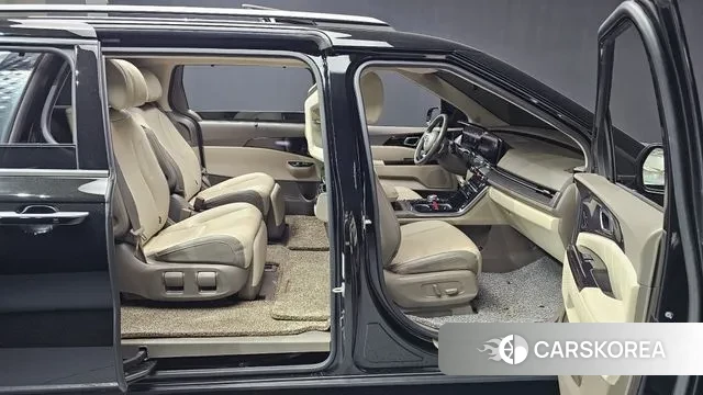 Kia Carnival 4th generation 2021 Черный из Кореи, фото 3