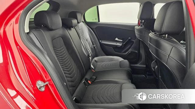 Mercedes-Benz A-Class W177 2019 Красный из Кореи, фото 3