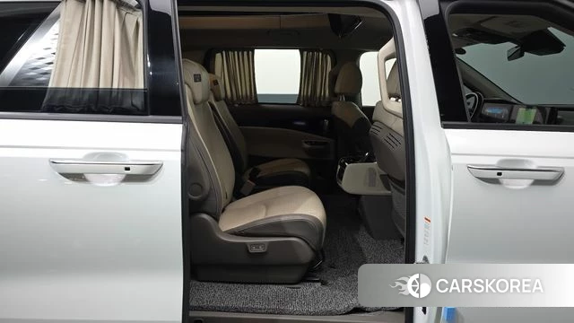 Kia Carnival 4th generation 2023 Белый из Кореи, фото 3